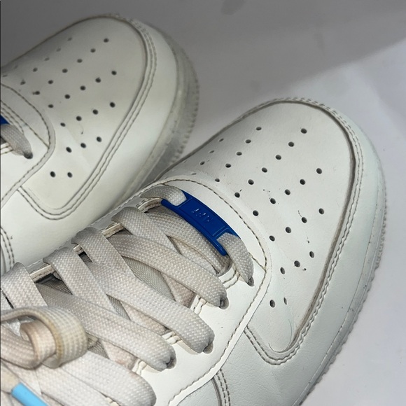 Nike Men's White and Light Blue Sneakers - Picture 11 of 12